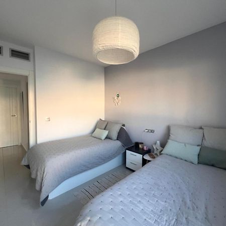 Bungalow En Punta Prima 2 Dormitorios Y Piscina Torrevieja Eksteriør bilde