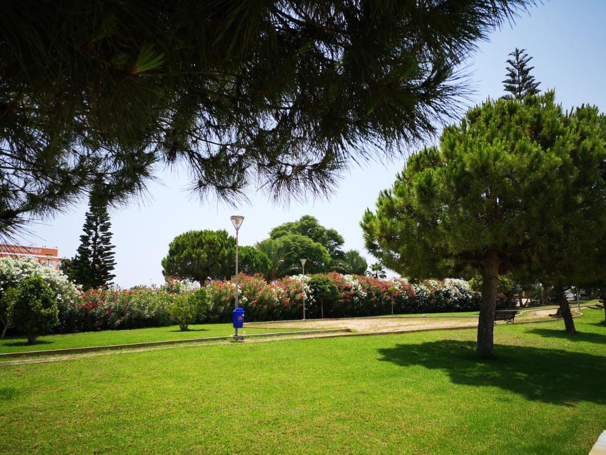 Bungalow En Punta Prima 2 Dormitorios Y Piscina Torrevieja Eksteriør bilde