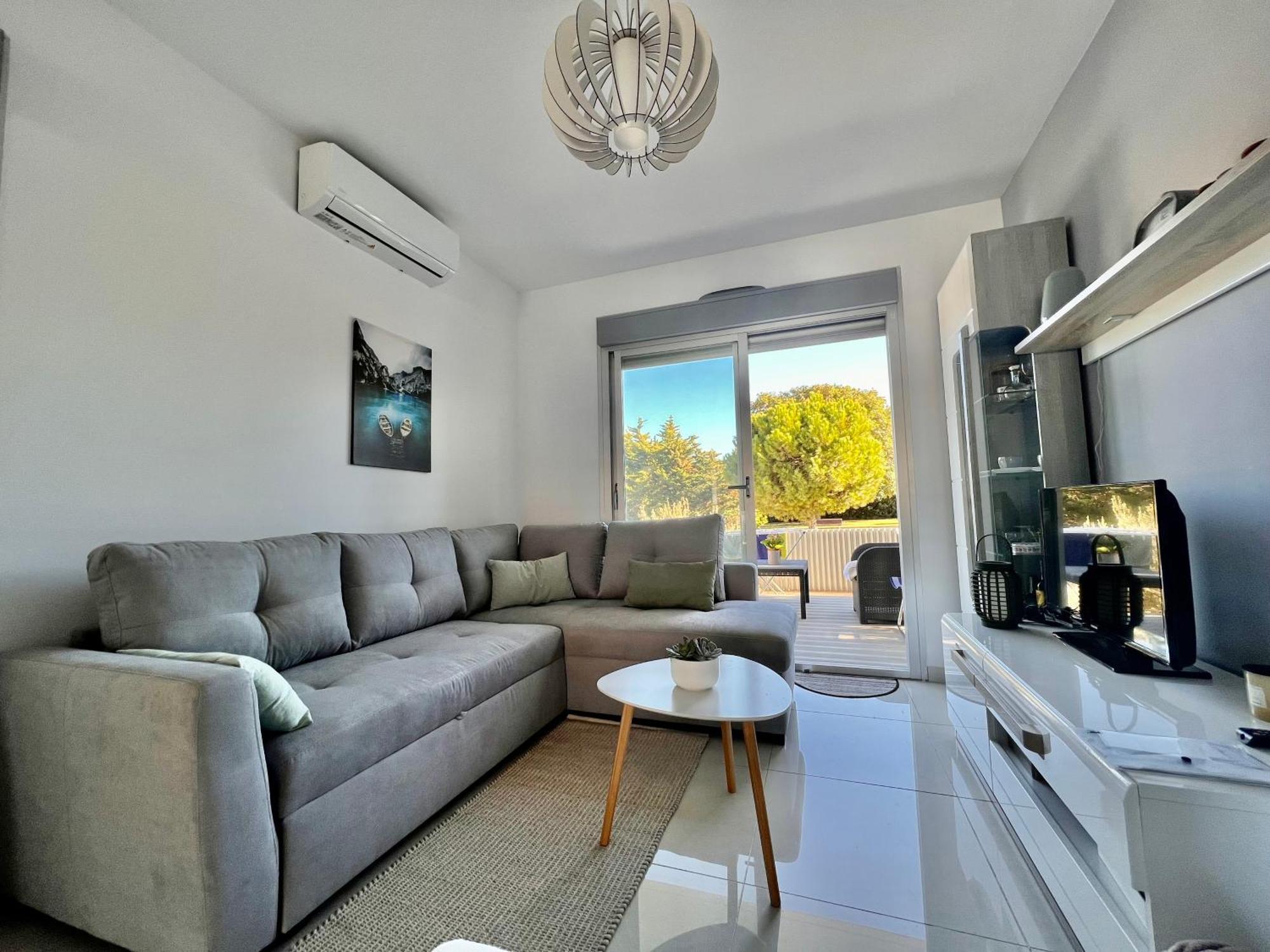 Bungalow En Punta Prima 2 Dormitorios Y Piscina Torrevieja Eksteriør bilde