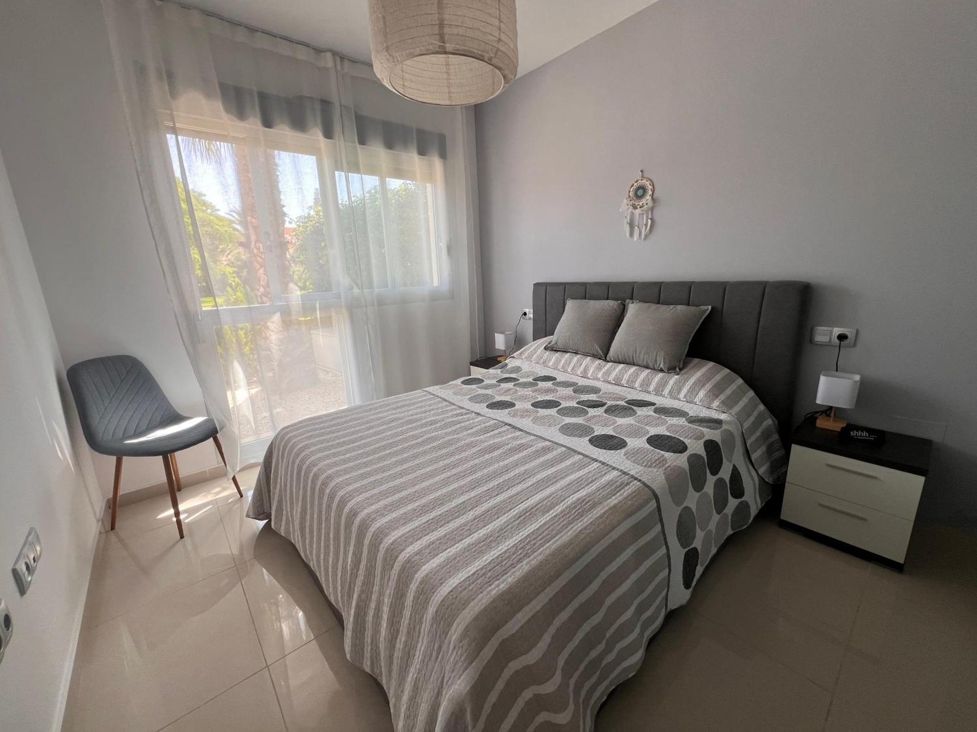 Bungalow En Punta Prima 2 Dormitorios Y Piscina Torrevieja Eksteriør bilde